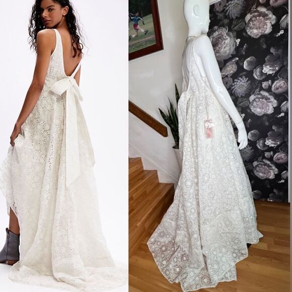 LOVESHACKFANCY Devyn white Gown V-neck Maxi  /size 6 - Picture 1 of 17